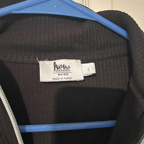 Quarter zip top - Picture 2 of 3